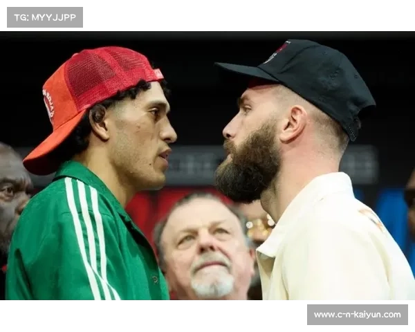 贝纳维德斯对决亚德，利雅得之夜轻重量级头衔战落幕